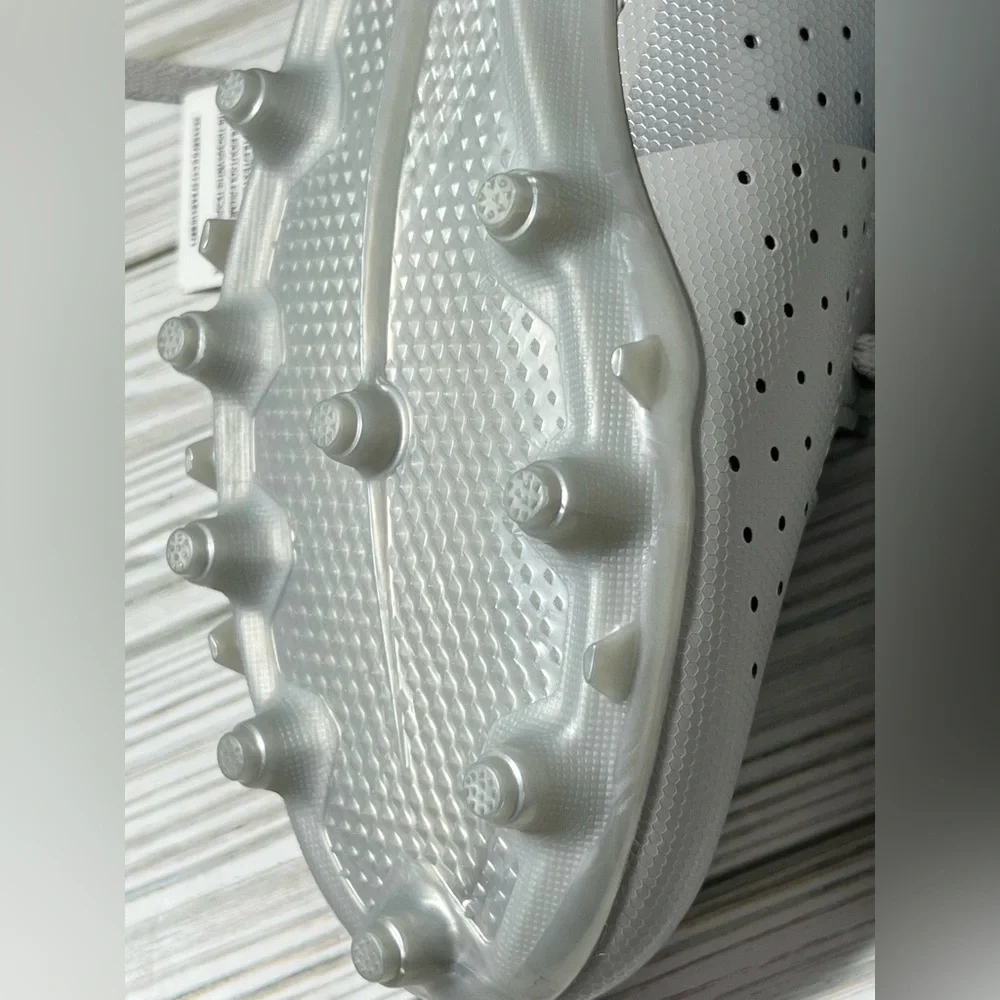Adidas Adizero Impact.2‎ Men’s Football molded Cleats IF2526  Size 5 Silver grey